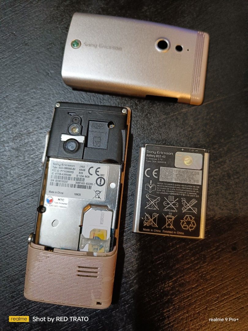 💯 Vintage Sony Ericsson J10i2 (Category: Early Generation Mobile Phones) located in General Mariano Alvarez. Submitted by randzwurkz85264 (Listing ID 1300795047, Image 3). Description: Sony Ericsson J10i2 Working Issue: Nakalimutan Ku na phone lock code..