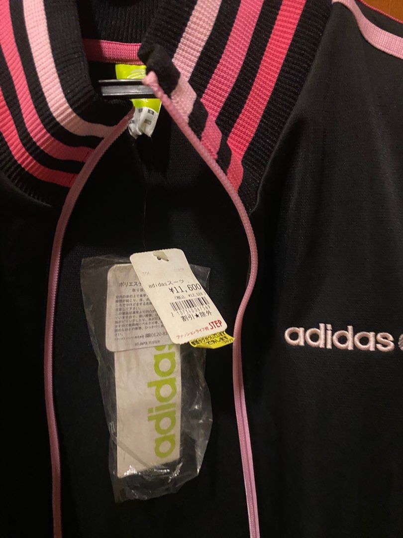 ADIDAS JACKET FOR ATHLET GIRL. FROM JAPAN STILL HAVE A TAG FROM JAPAN REAL PRICE 11 600 rm 347.18