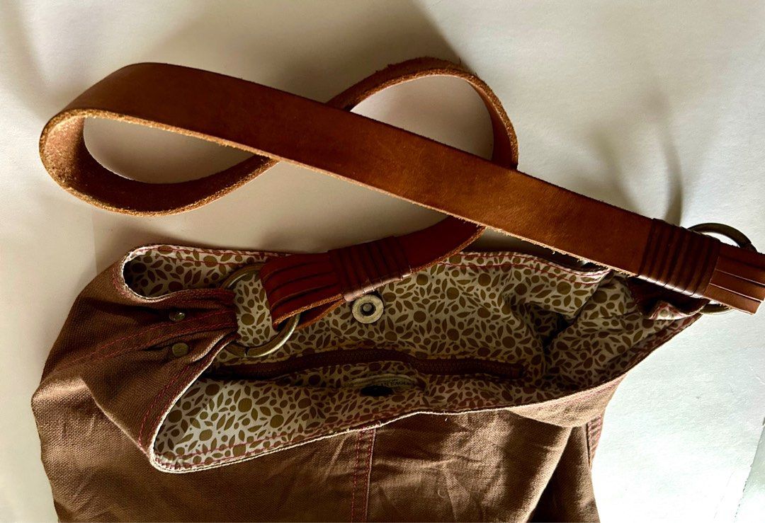 American Eagle Outfitters cotton sling bag sturdy leather strap