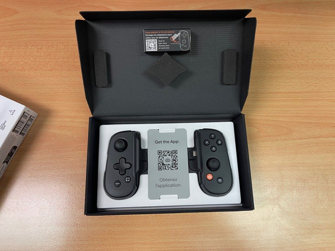 BACKBONE One Mobile Controller (Category: Mounts & Holders) located in Singapore. Submitted by blazercolin (Listing ID 1300882984, Image 3). Description: Opened and used once As good as new. Selling as I am moving house. .