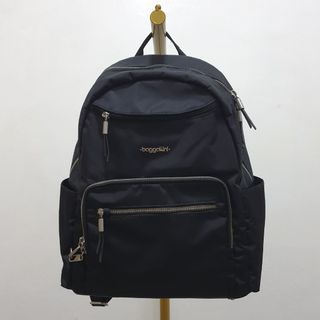 Baggallini nylon backpack