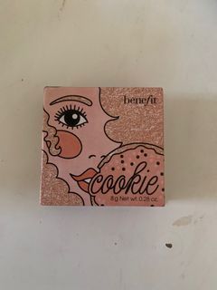 benefit Benefit cookie highlighter grwm issy makeup local powder