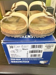  Birkenstock Sydney BS (used/ like new) Color: Graceful Pearl White Size 38 | USA 7  💯 Authentic 