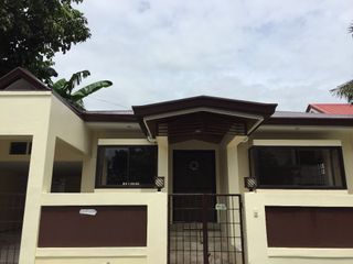 Bungalow for Rent in Tahanan Village, Paranaque City