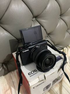CANON EOS M100 Mirrorless Camera (Vlogging/Photography)