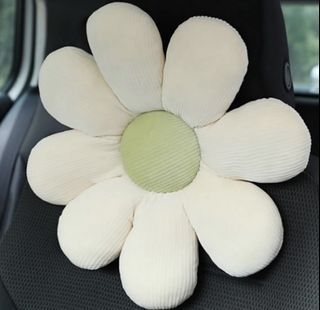 Car seat neck pillow flower