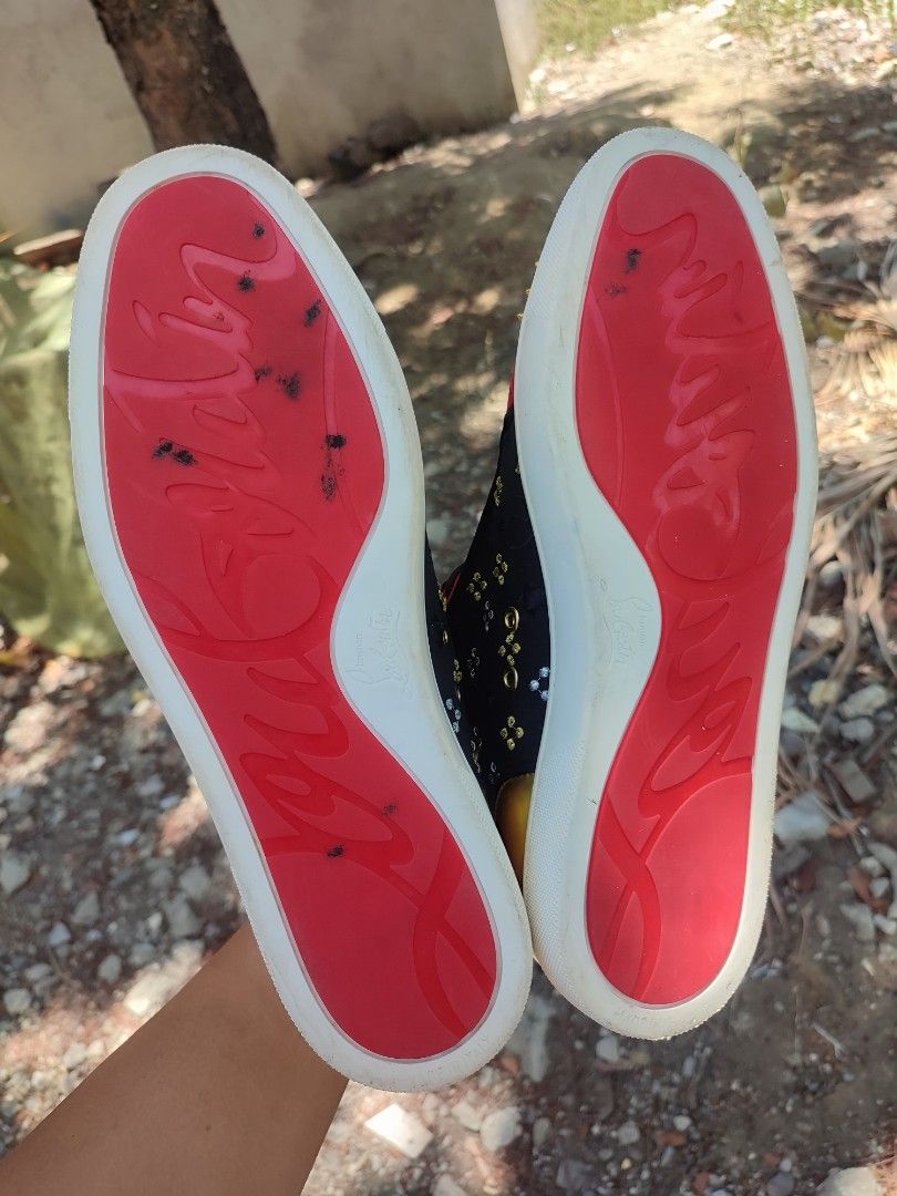 Christian loubotin (Category: Sneakers & Footwear) located in Iloilo. Submitted by resellmpg (Listing ID 1300776389, Image 3). Description: size 44.5 on tag dm me sign of usages bawal sa maselan at maarte iloilo city location can ship nationwide.