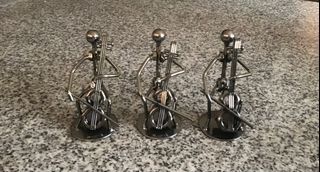 Christmas Gift Idea/Decor Ornament: Metal Iron Gentlemen Figurine Band