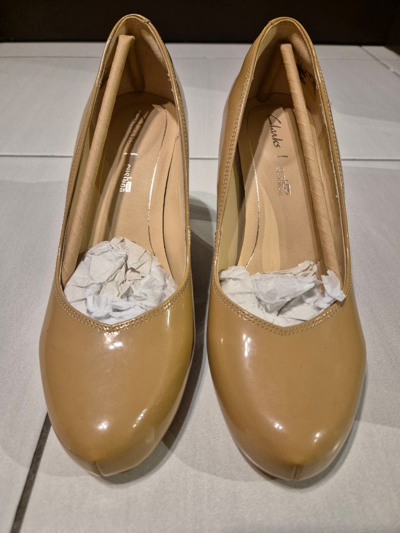 Clarks dalia erica top