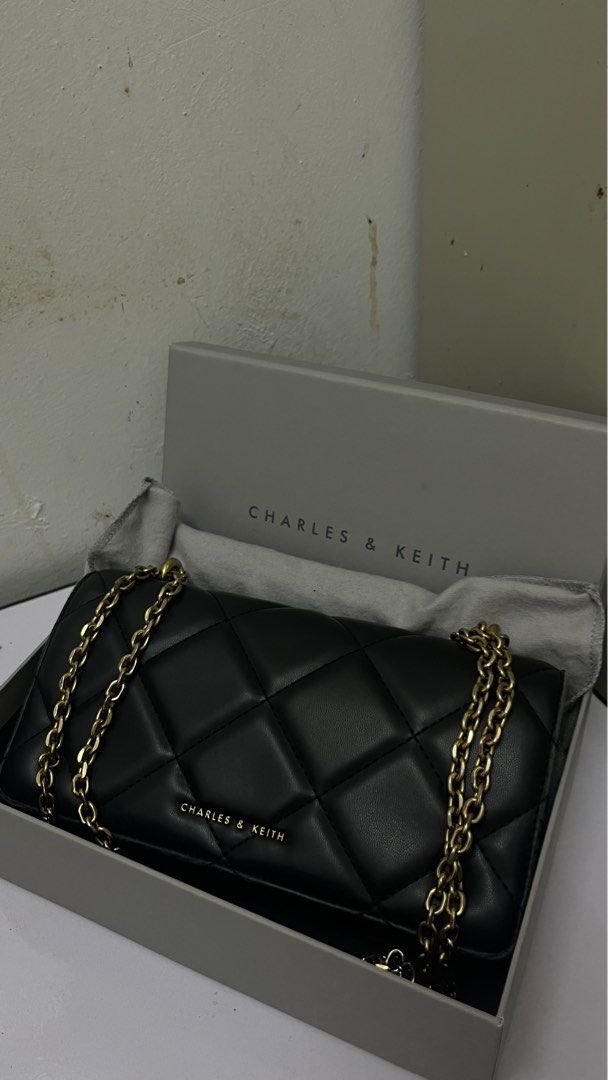 CNK BAG CHARLES AND KEITH AUTHENTIC