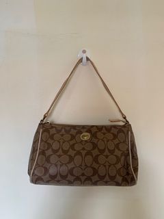 Coach Messico Top Handle Pouch In Signature / Saddle bag