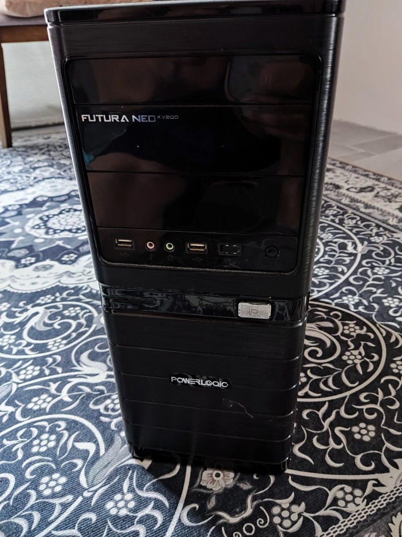 CPU CASE (Category: Desktops) located in Kuala Lumpur. Submitted by mrsyaz1234 (Listing ID 1300809156, Image 2). Description: -Cpu case -Bagian audio dengan microfon tak bole guna . option lain bole guna dekat motherboard punya -USB port tak detect -reason clearance nak pindah rumah.