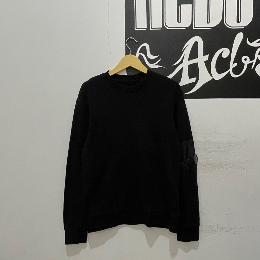 CREWNECK CP COMPANY ORIGINAL PRODUCTION Fesyen Pria Pakaian Baju Luaran di Carousell
