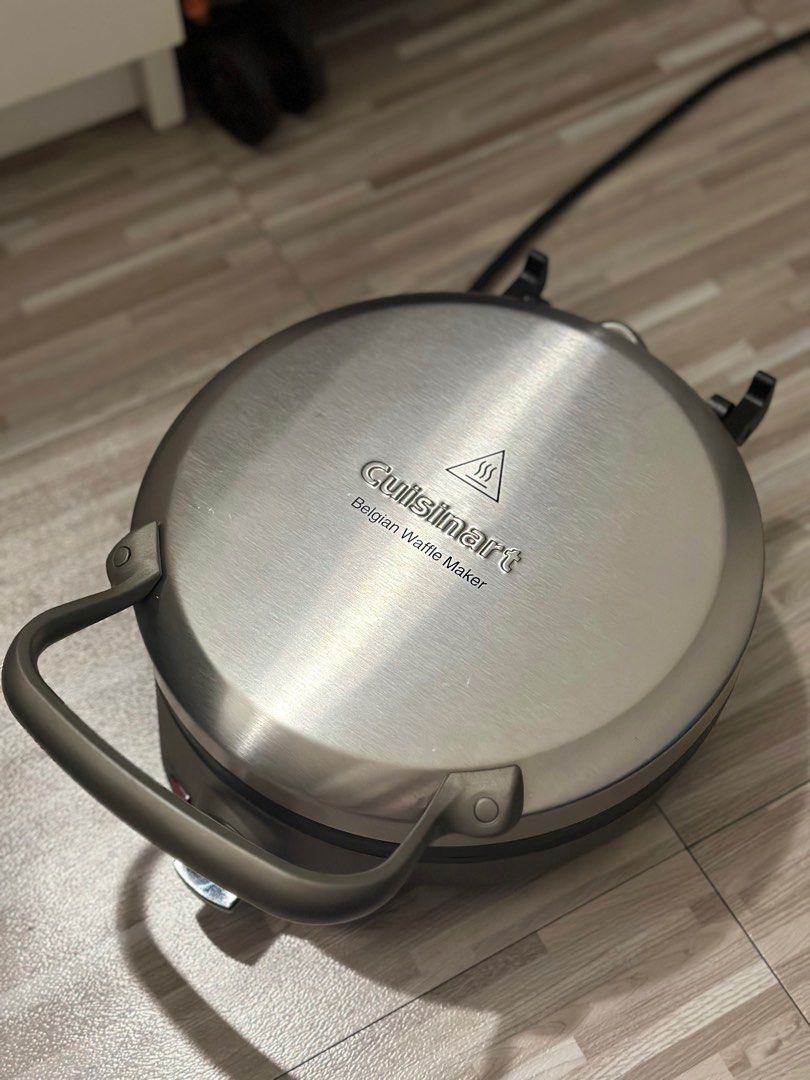 Cuisinart WAF-200 4 Slice Belgian Waffle Maker (Category: Breadmakers) located in Bacoor. Submitted by jemfer (Listing ID 1300932609, Image 1). Description: no box included RFL: moving out/decluttering no issues 220v Purchased Date: Dec 2023.