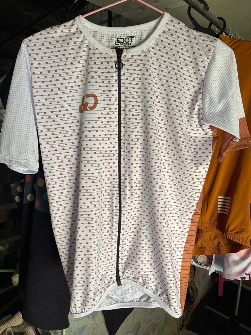 Cycling Jersey &Dot (Category: Bicycles) located in Angono. Submitted by kasstuff (Listing ID 1300831535, Image 1). Description: Small to Medium size Never been use Hindi na din ako masyado nakakabike sayang lang..
