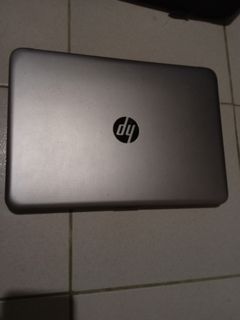DEFECTIVE HP LAPTOP NO BATTERY, REPLACEMENT FOR CHARGER, & LAGS