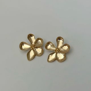 ESTILO Flower Earrings