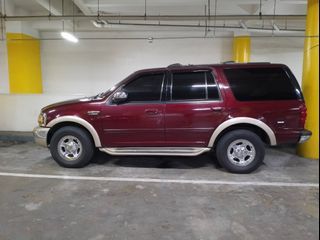 Ford Expedition XLT Limited 4X2 Auto