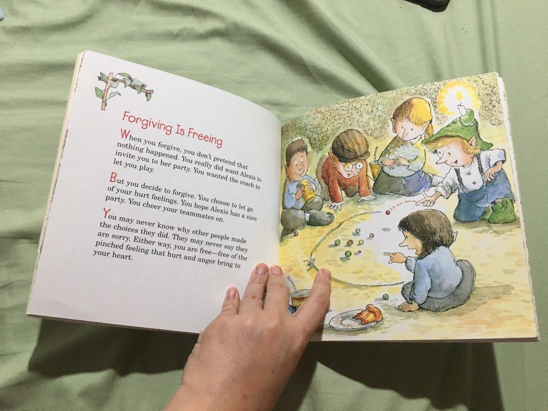 Forgiving is Smart For Your Heart (Category: Storybooks) located in Cavite. Submitted by hellomiming (Listing ID 1300779811, Image 3). Description: Preloved - Forgiving is Smart For Your Heart Children's Book ⭐️Personal preloved. First owners. Not bought from ukay. Used. Please manage expectations. All pages complete and intact. ✅LAST PRICE POSTED. FIRM ON PRICE POSTED! Please do not offer or ask for lower prices anymore. Transactions via Sh0pe3 