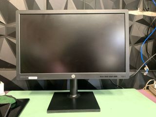 HP  Wide Led Monitor iPS