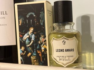 （分類：）位於 。 由 kitzi.perfum 提交（商品編號 1300894246，圖片 1）。簡介： 。