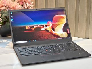 Laptop Lenovo ThinkPad X1 Carbon  8th Gen Core i7 10th Gen 8GB RAM 256GB SSD 14inch 4K Resolution IPS Display Backlit Keyboard  💻2NDHAND, Slightly Use