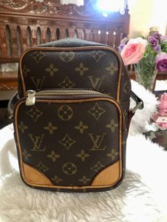 Louis Vuitton sling bag