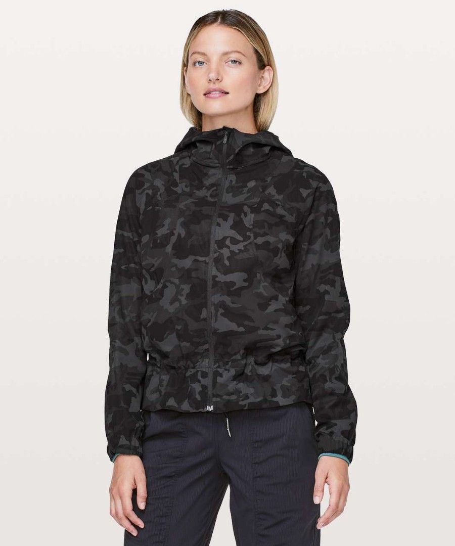 Lululemon pack it up jacket US4 Camo Multi Grey Women s Fashion Activewear on Carousell