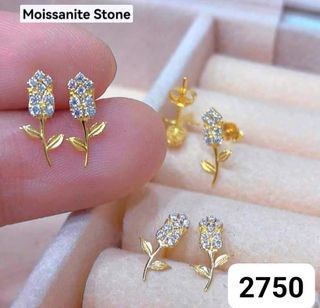 Moissanite Stud Earrings in 18Karat Saudi Gold