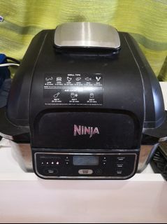 Ninja Foodi AG300 4-in-1 Indoor Grill with 4-qt Air Fryer (110v)