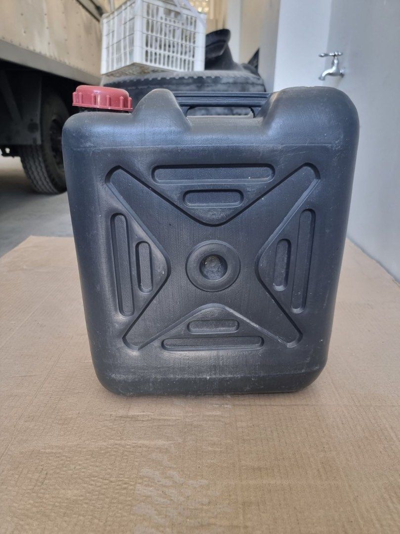 Plastic gallon container (Category: Everything Else Others) located in San Juan City. Submitted by clothinglove (Listing ID 1300817611, Image 1). Description: Plastic gallon container 5 gallons capacity Black color with red cap Used once only Clean - washed already 70pcs available .
