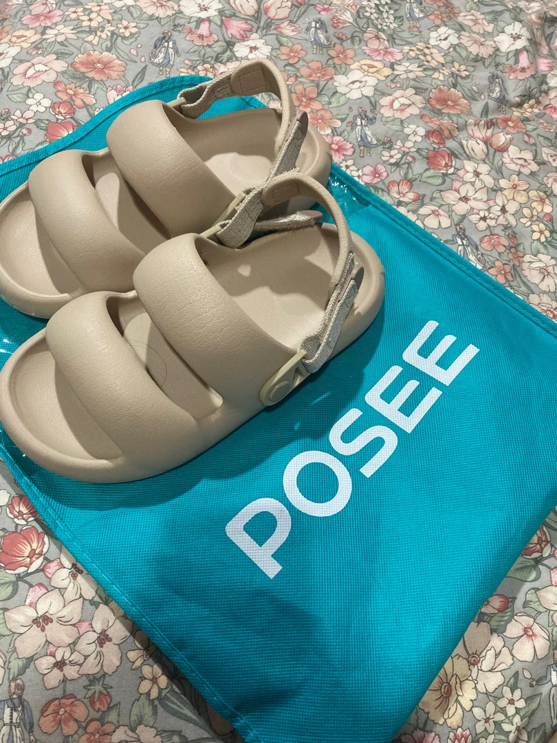 POSEE SANDAL, Women's Fashion, Footwear, Sandals on Carousell