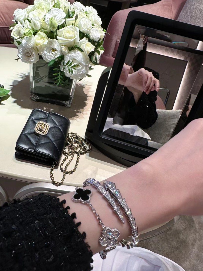 S925 VCA Clover Bracelet, Women's Fashion, Jewelry Organisers