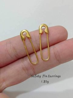 Safety Pin Earrings in 18Karat Saudi Gold