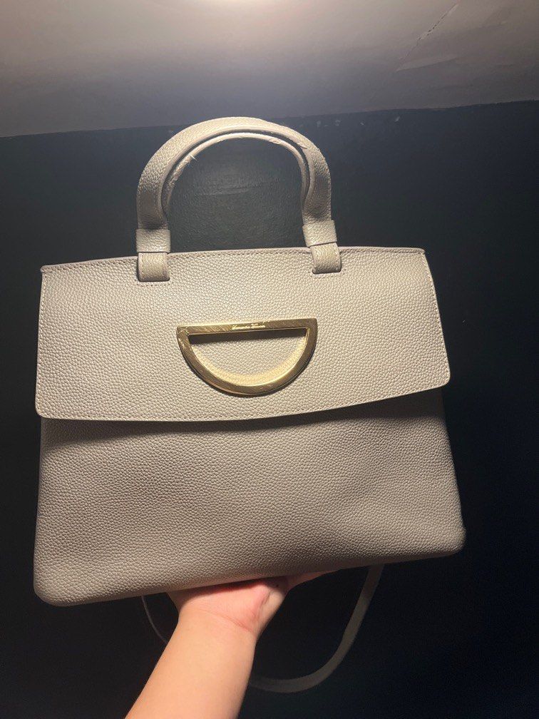 Samantha Thavasa (Category: Luxury Bags & Wallets) located in Plaridel. Submitted by rarefindlux (Listing ID 1300873527, Image 1). Description: Authentic Samantha Thavasa Hardwares are Gold Clean interior almost like new.