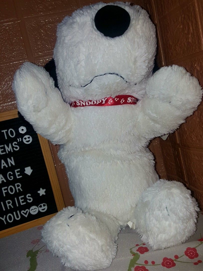 Snoopy Peanuts Classic Lying Down Plush, Hobbies & Toys, Toys & Games ...