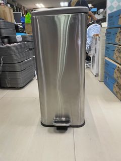 stainless stell trash can