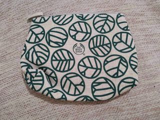 The Body Shop make up pouch
