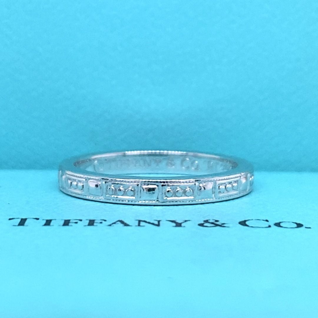Tiffany and co platinum band store