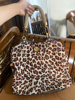 (Kategori: ) berada di . Dikirim oleh ulprelovedbag (ID iklan 1300776702, Gambar 1). Deskripsi: .