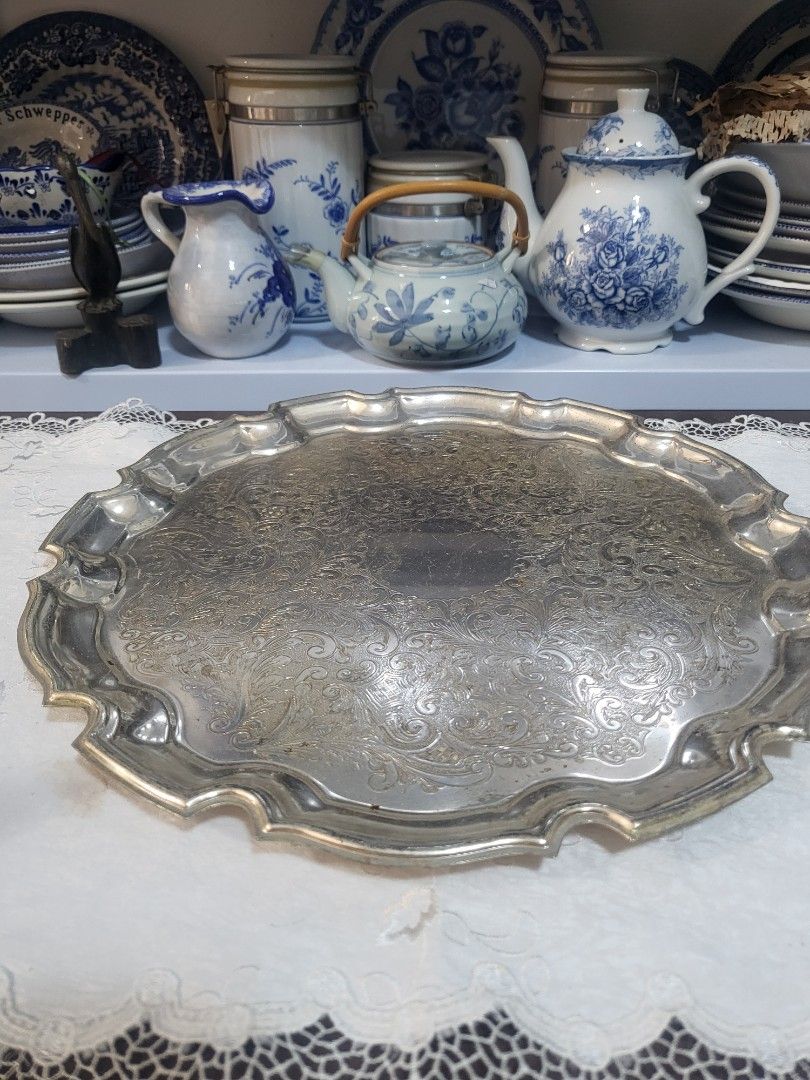 Vintage Victorian Silver plated Round Tray 12" (Category: Dinnerware & Cutlery) located in Bulacan. Submitted by YourCollection (Listing ID 1300787742, Image 2). Description: Vintage Victorian Silver plated Round Tray 12 inches Diameter.