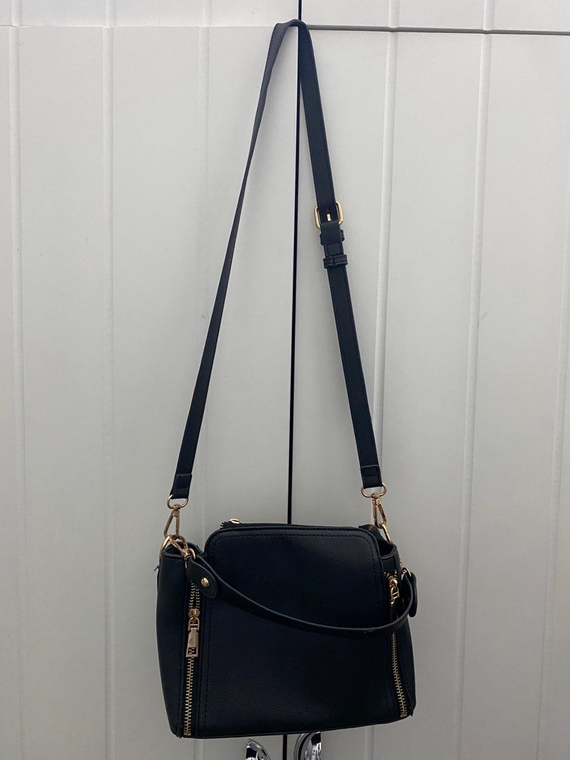 Sling bag voir deals