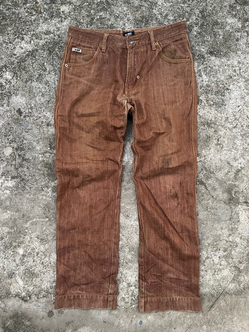 X- Large Pants (Category: Jeans) located in Davao. Submitted by angkoljograt (Listing ID 1300822728, Image 3). Description: XLarge Pants 30x37x8 Signs of usage ₱710 only.