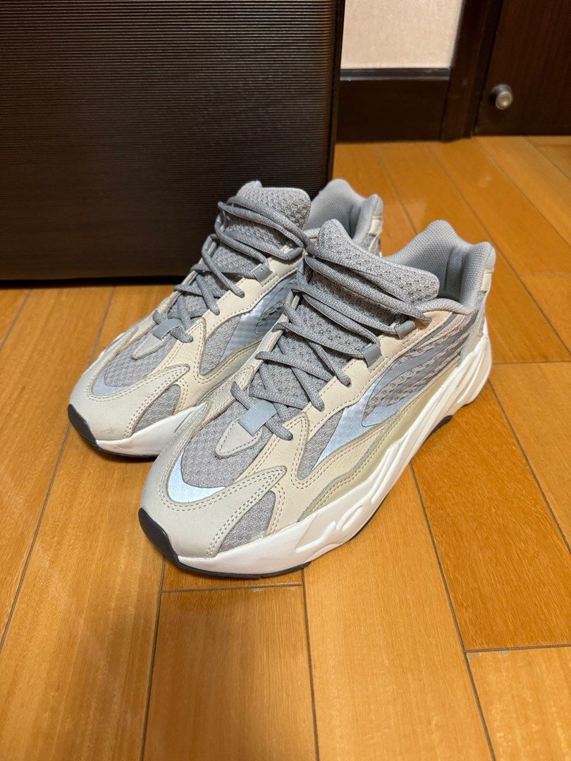 yeezy 700 creams