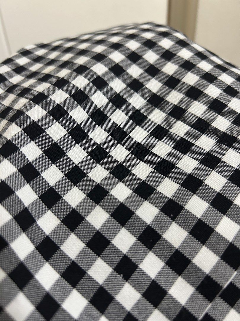 Zara Checkered High Waisted Shorts (Category: Shorts) located in Manila. Submitted by rishaelysse (Listing ID 1300909072, Image 3). Description: Zara Checkered High Waisted Shorts Lightly Used Size: S MOP: GCash Loc: Manila Has minor stain at the front (see last pic).