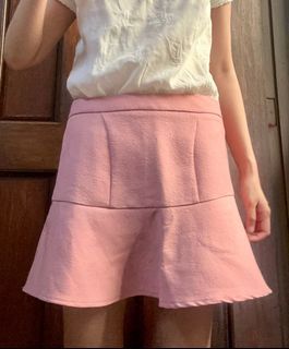 Zara pink skirt (L)