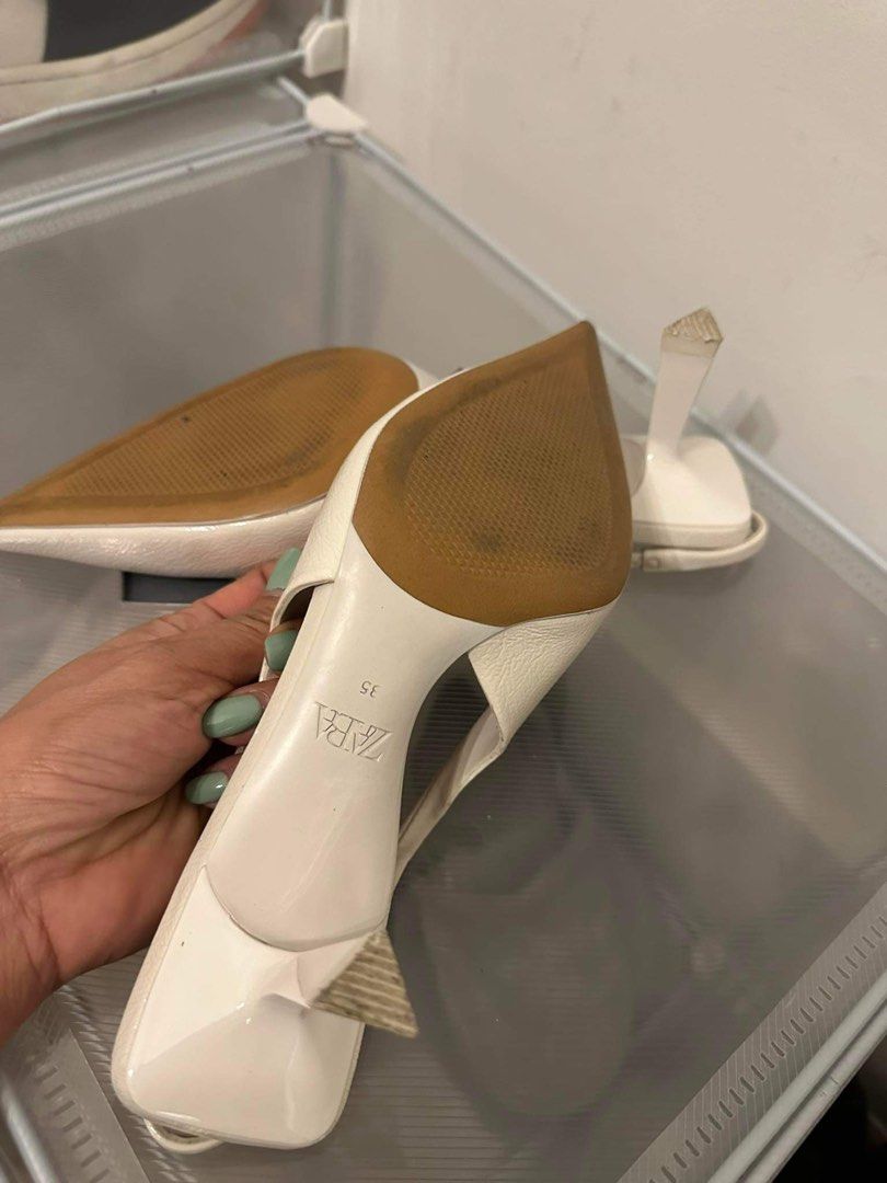 ZARA White Heeled Slingback Shoes (Category: Heels) located in Mandaluyong City. Submitted by darachii (Listing ID 1300815829, Image 2). Description: ZARA White Heeled Slingback Shoes - size 35 (can fit size 36) - good as new! - used once only - condition: 10/10 no issues - bought this for ₱4.4k+ selling it for only ₱1.3k! .