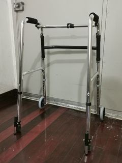 （分類：）位於 。 由 steveleecw 提交（商品編號 1296589669，圖片 1）。簡介： 。