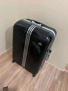 Addidas Luggage Bag
20”L x 11”W x 26”H
Php 4000

In good condition