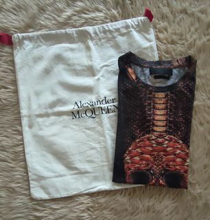Authentic  Alexander McQueen T-shirt